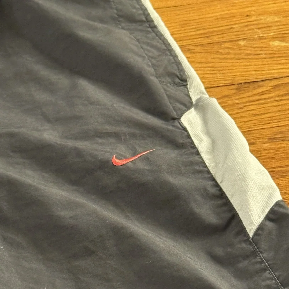 Vintage Y2K-era Nike nylon track pants 2000's Size M Medium Black/red